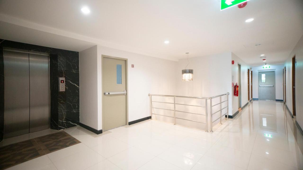 Hotel The Willing And Bangkok