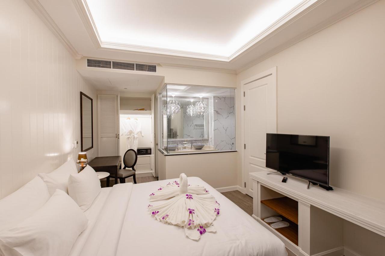 Siam Tharadol Hotel 4*