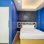 Ratchada Point Hotel