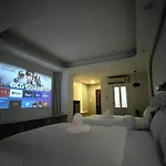 Discoveryhome2 At Pratunammarket