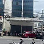 Donmueang Station Hostel