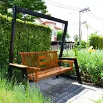 Gate43 Garden Villa