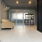 Phuket Vibe, City House, 7 Mins To Bts, City Center, Private Room In Sathon, Private Bathroom, Bangkok, Thailand