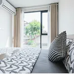 Sathon-Charoen Nakhon Condo
