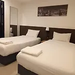 The Blocks Hostel Sukhumvit 10