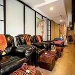 Travelier Hostel