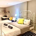 House 5Rooms, Bts Saint Louis