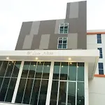 Sixty Star Love Place Hotel
