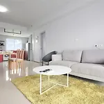 Superbe Appartement 2 Chb Avec Vue Sur Riviere, Gym Et Piscine