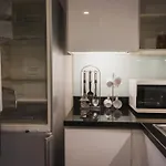 Beverly 33 Serviced Suites By Prompt Holiday Home