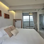 Stylish Duplex 2 Bedroom Apartment - 3 Mins Walk To Bts Nana