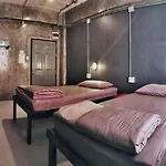 OYO 75332 Vm1 Hostel