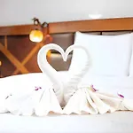 B2 Bangkok Srinakharin Boutique & Budget Hotel