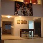 The Boss\'S Place Sathorn
