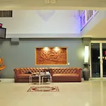 Kriss Residence