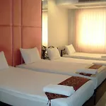 Le Platinum Residency