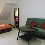 Taina\'S Home Sukhumvit