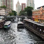 Zen Rooms Sukhumvit 11