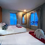 Villa Cha-Cha Phraathit