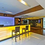 Le Club At Chateau De Sukhumvit 56