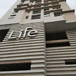 Life Condo Sukhumvit 65