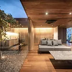 Hachi Penthouse