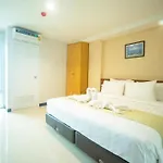 The Willing Hotel And Residence