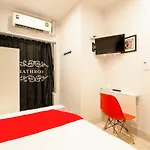 Oyo 960 The Urban Age Deluxe