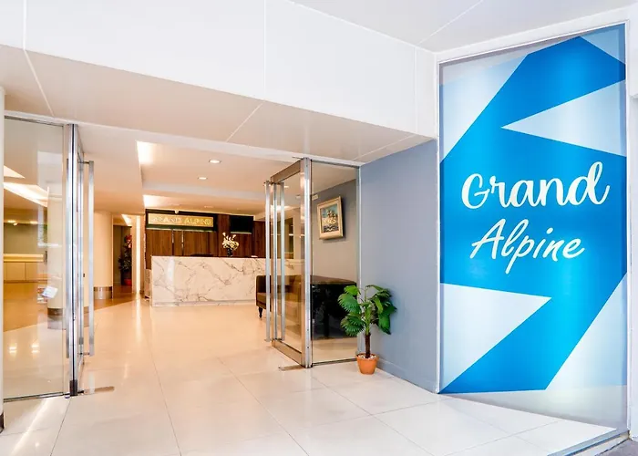 Grand Alpine Hotel