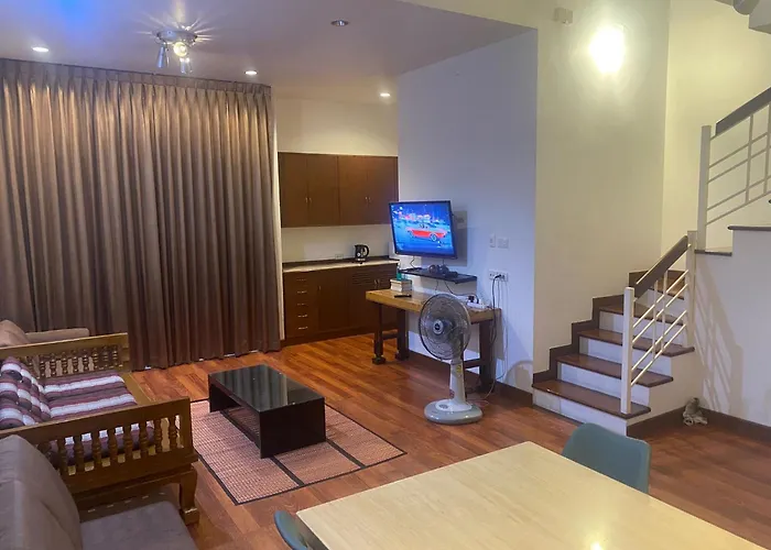 420 House- Up To 10 Guests In Central Bangkok.