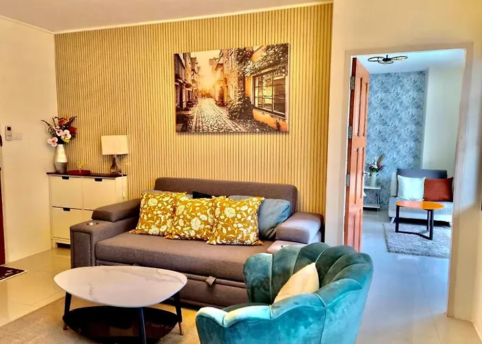 Chez Anne ,Apartment 15 Mins From Suvarnabhumi International Airport, Near Airpor Rail Link Huamak ,Ban Thap Chang