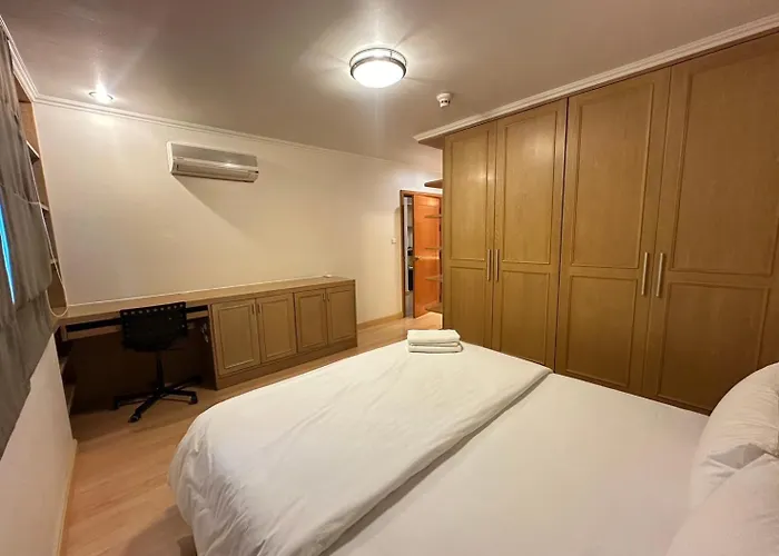 Pacific Residence 39
