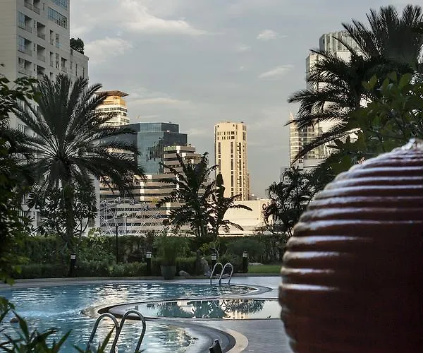 Rembrandt Sukhumvit
