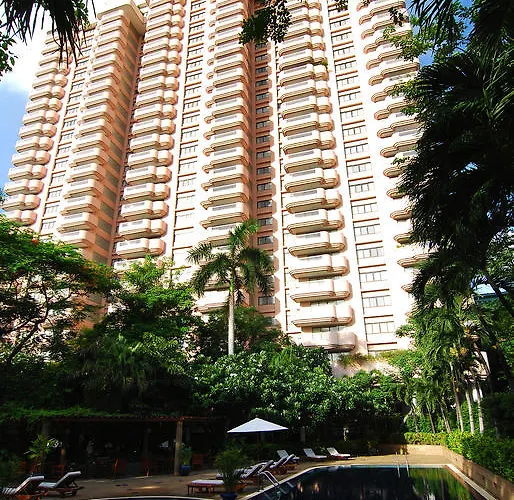 Pantip Suites