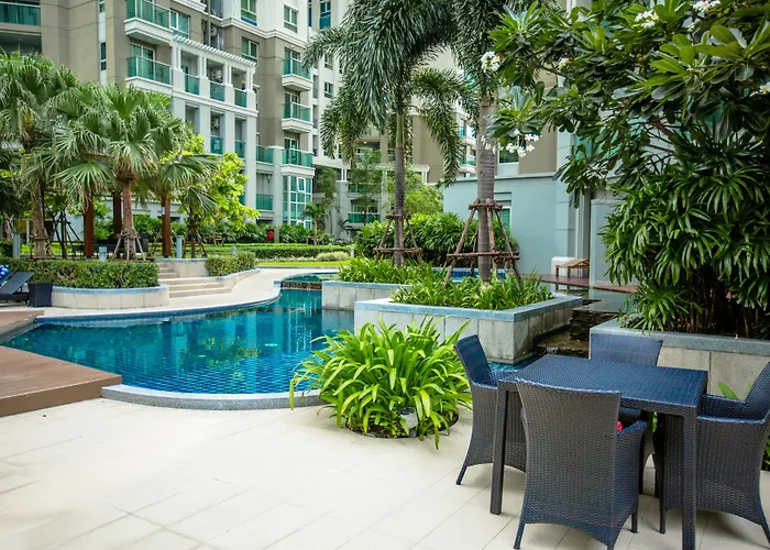 Belle Grand Rama9 Suite