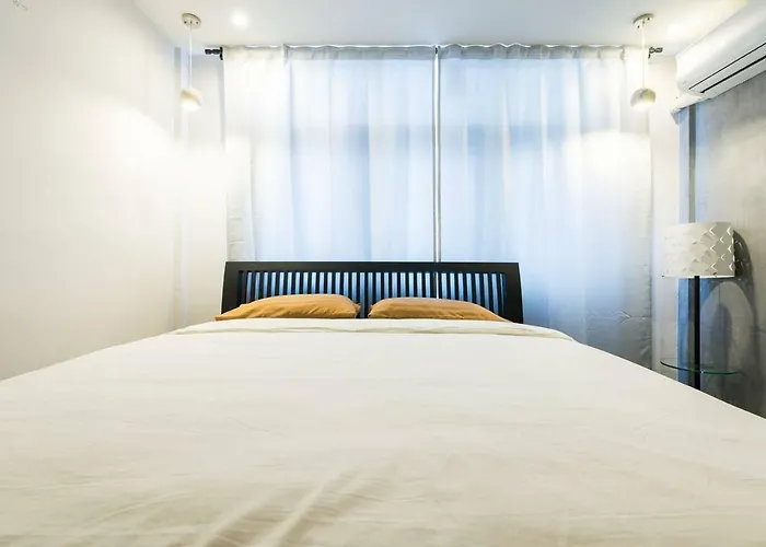 196 Oldtown Chic Hostel