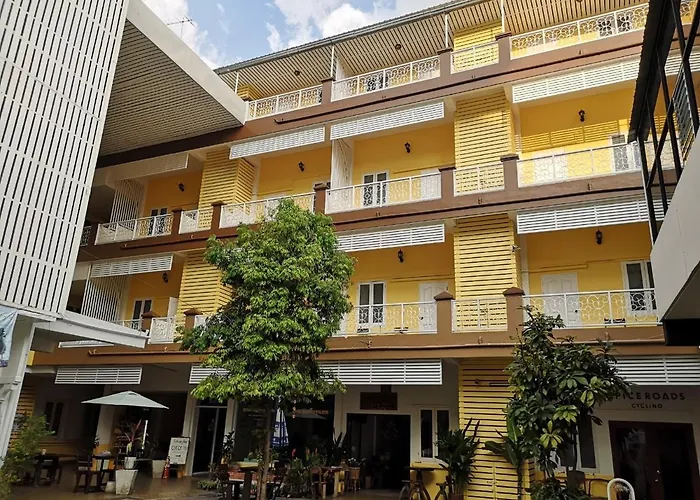 Sri Krungthep Hotel