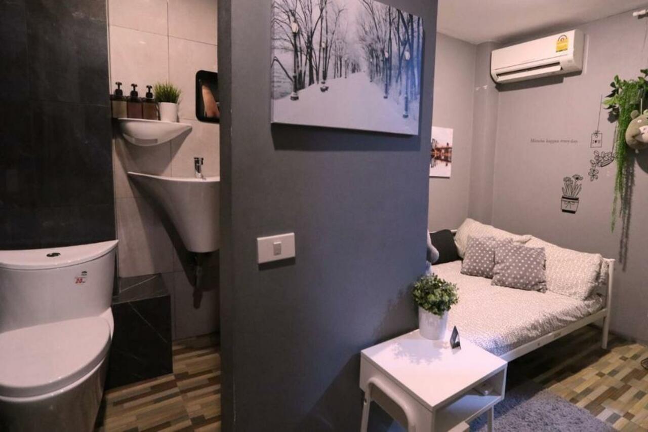 Tiny Hostel