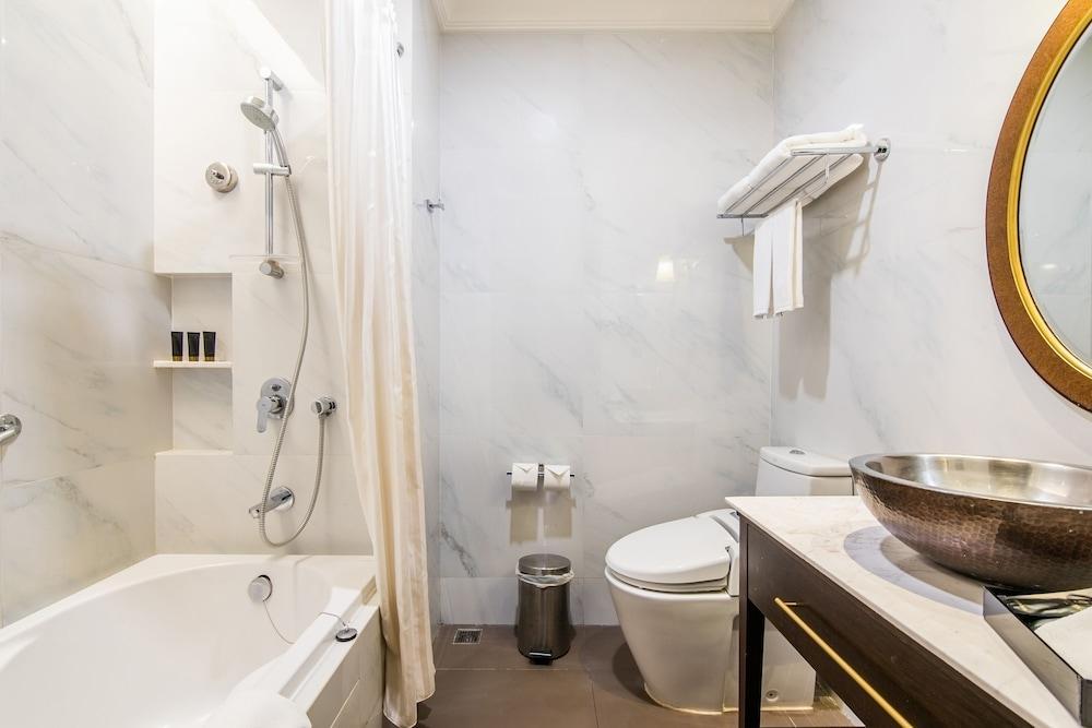 Metropole The Crest Collection By Ascott
