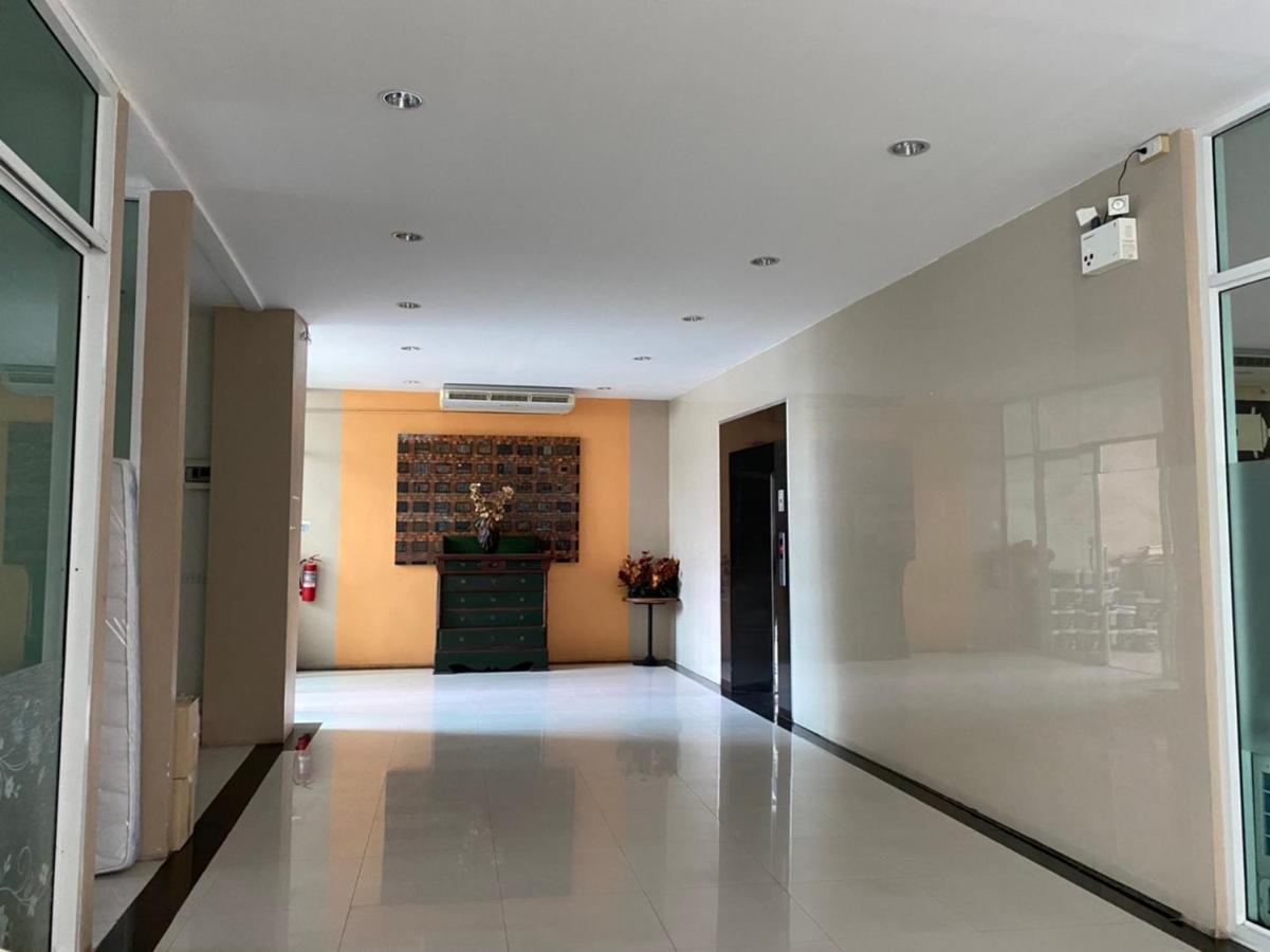 Leenova Place Hotel Bangkok