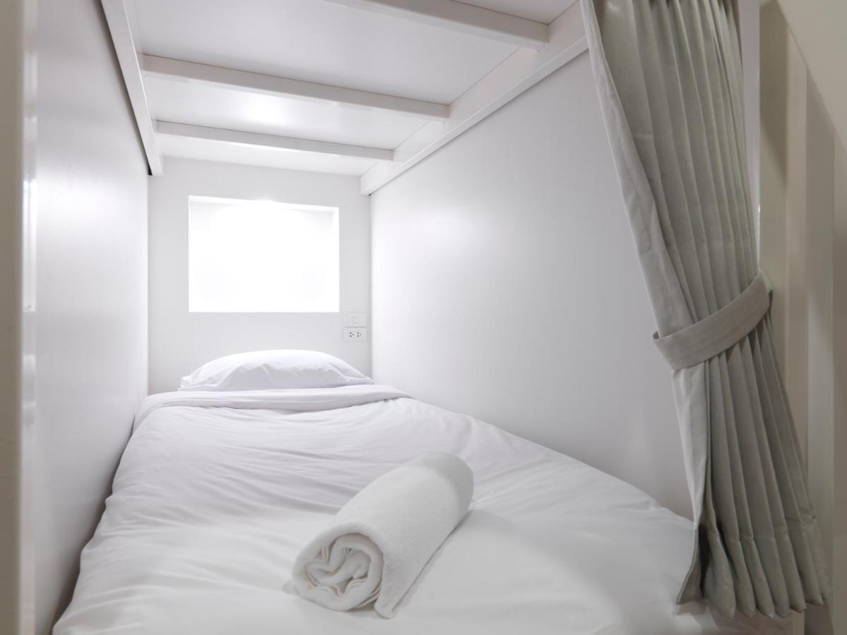 Hostel Bliss 22 *