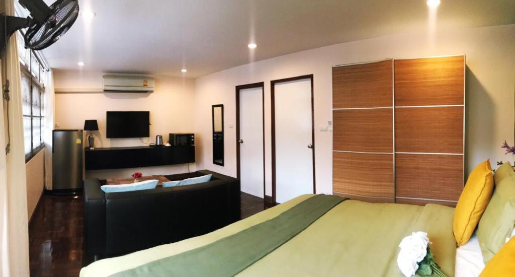 Room@bangkok Guest house
