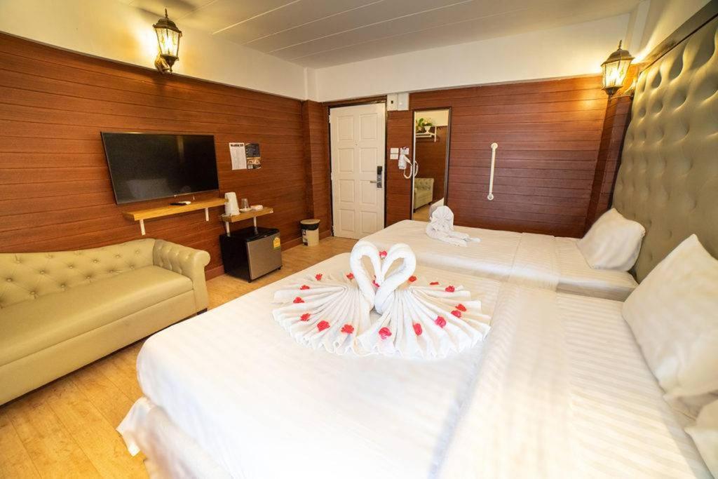 Hotel @42