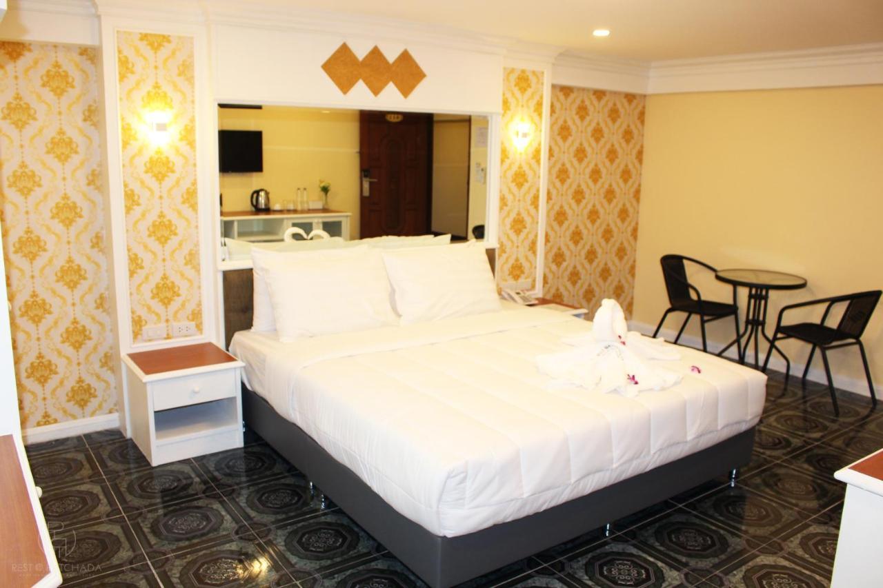 Rest@ratchada Hotel