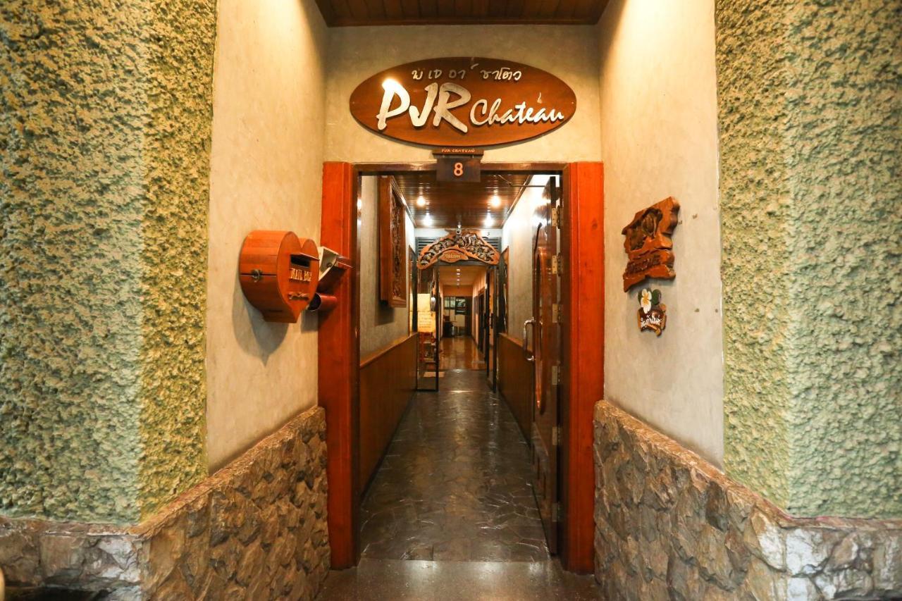 Pjr Chateau Hostel Bangkok