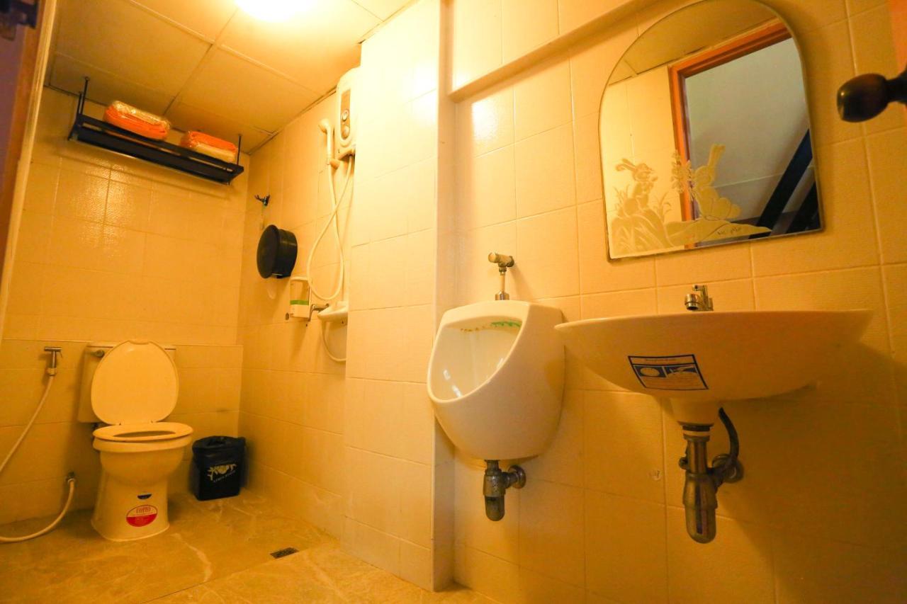 Pjr Chateau Hostel *