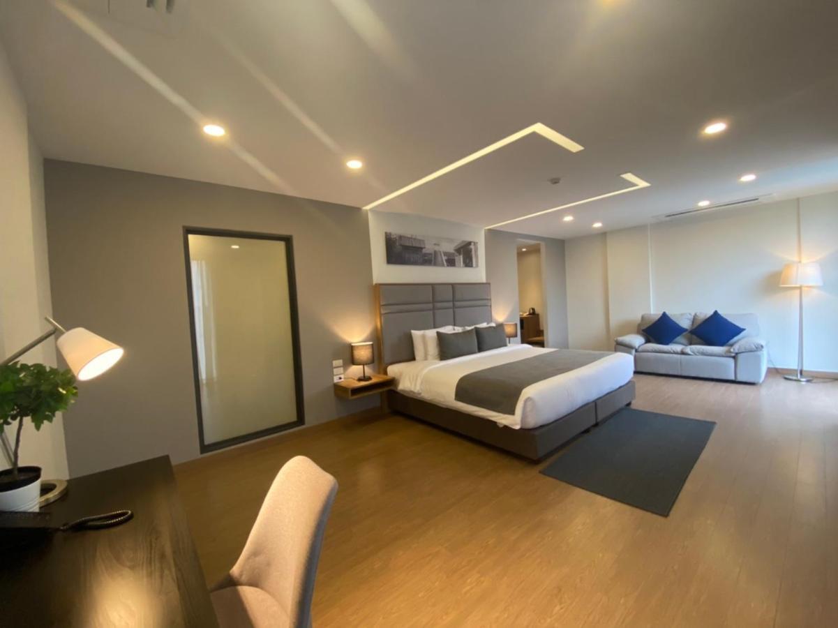 Hotel Rnp Pool