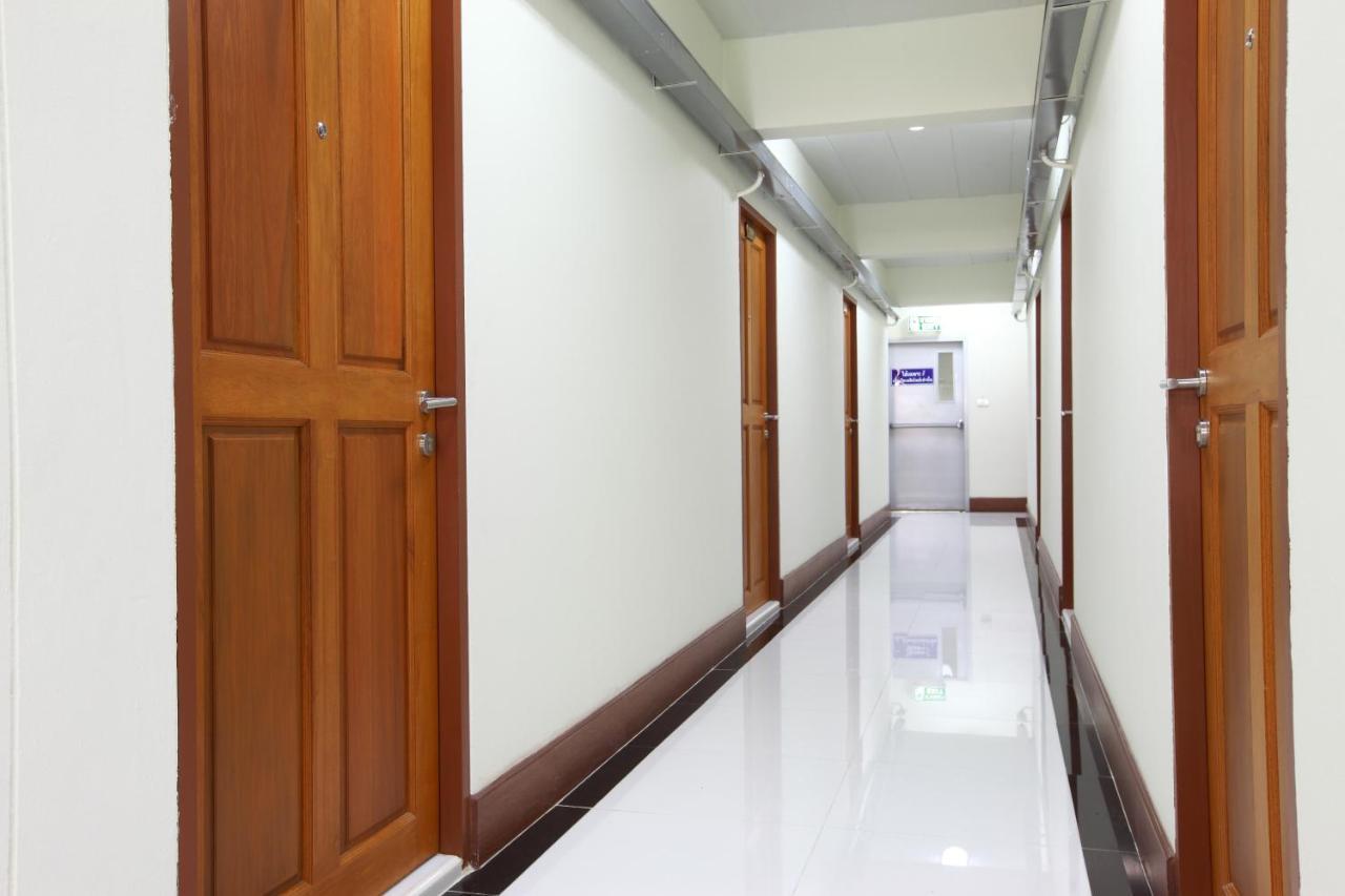 bahay-panuluyan Rattanasook 2*