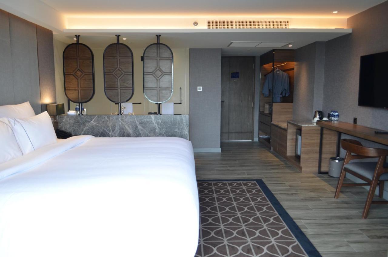 Hotel Ayathorn Bangkok