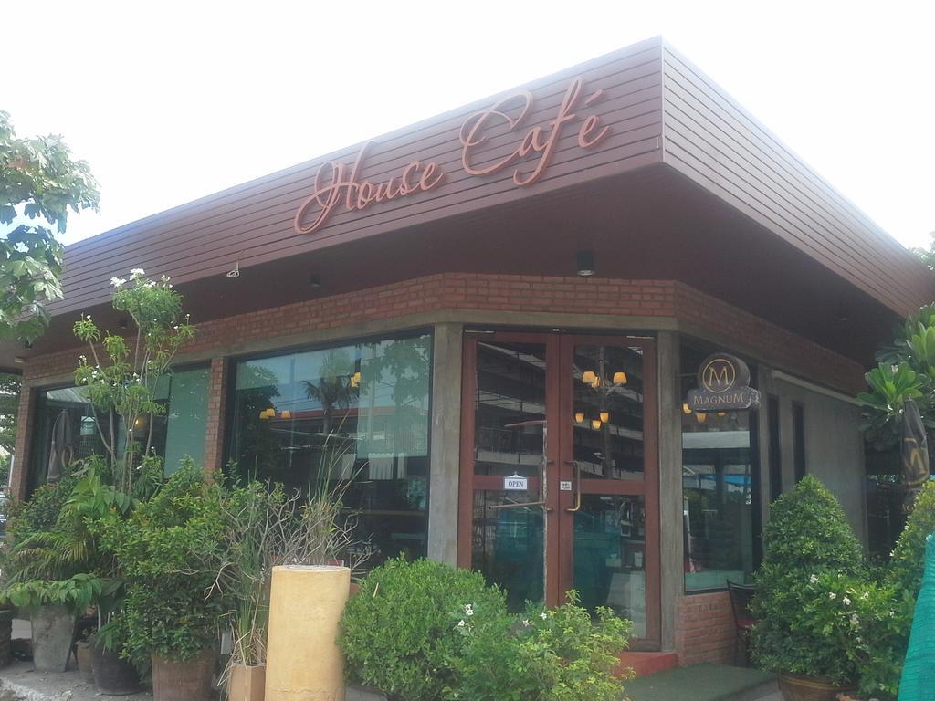 Thongtha - Suvarnabhumi Airport Hotel 2*
